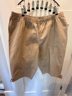Croft & Barrow Womens 3X Khaki Stretch Capri Pants Pull On Elastic Waist